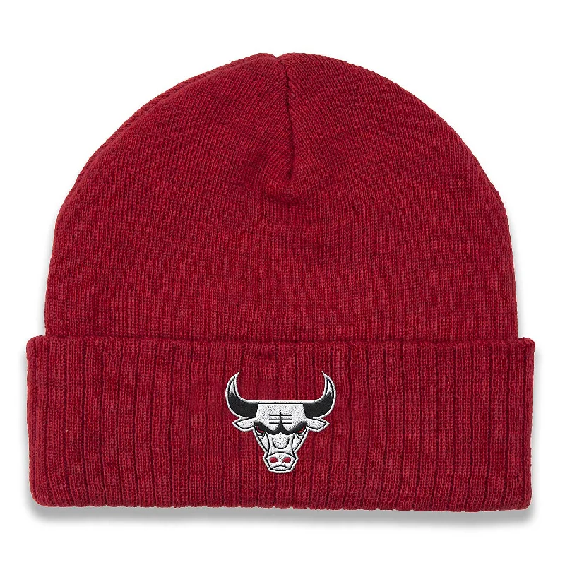 beanies for fashionable men-  Chicago Bulls Fandom Beanie